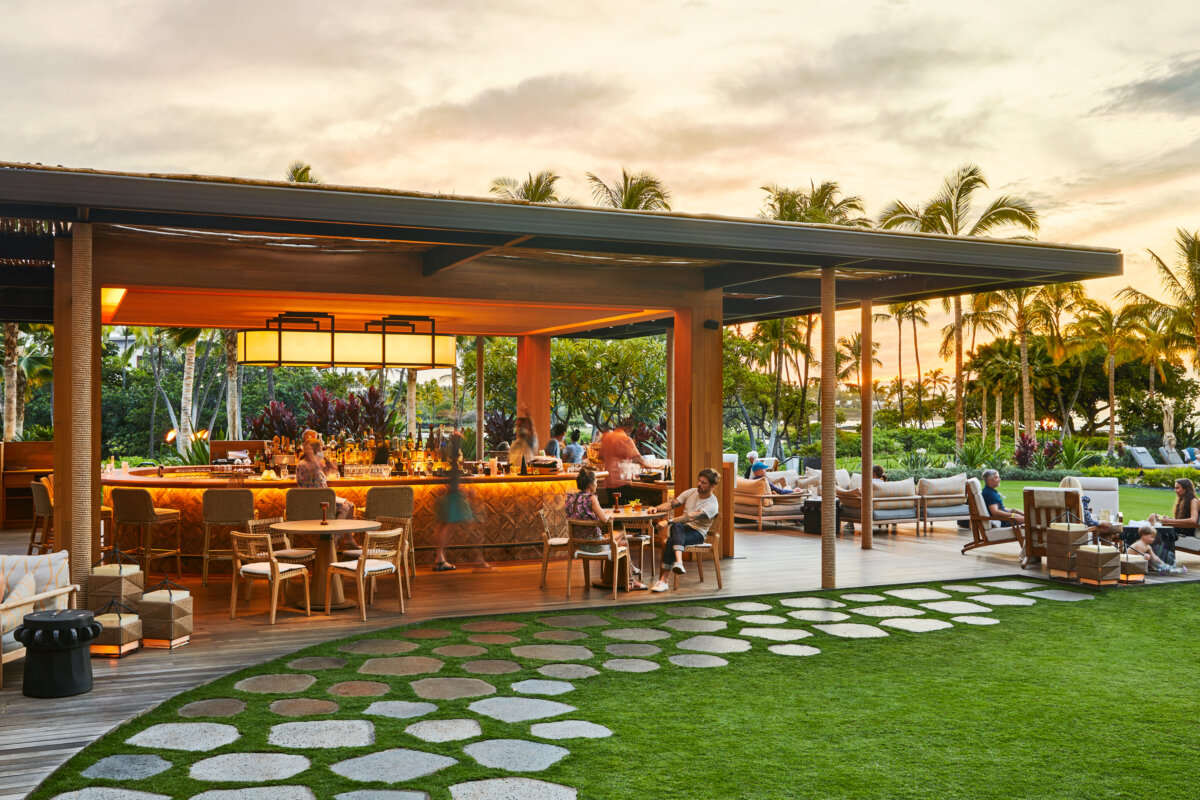 Mauna Lani: Ha-Bar; Work of Jennifer Smith