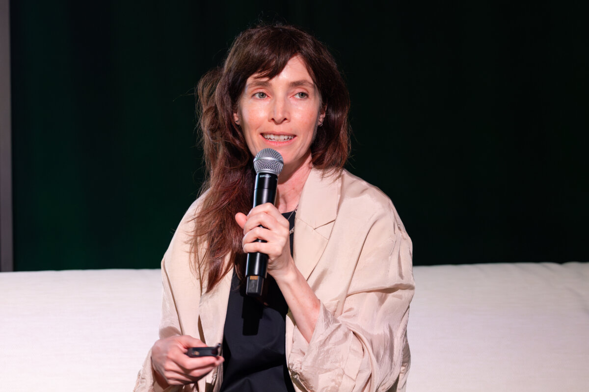 Lara Kaufman speaking in the Oasis