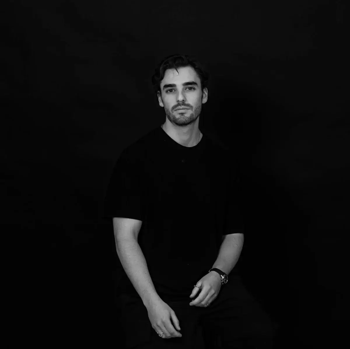 Black and White Portrait of Iñigo Artigas